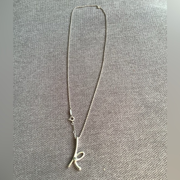 Authentic TIFFANY INITIAL necklace 🌟⭐️🌟 - Picture 7 of 12